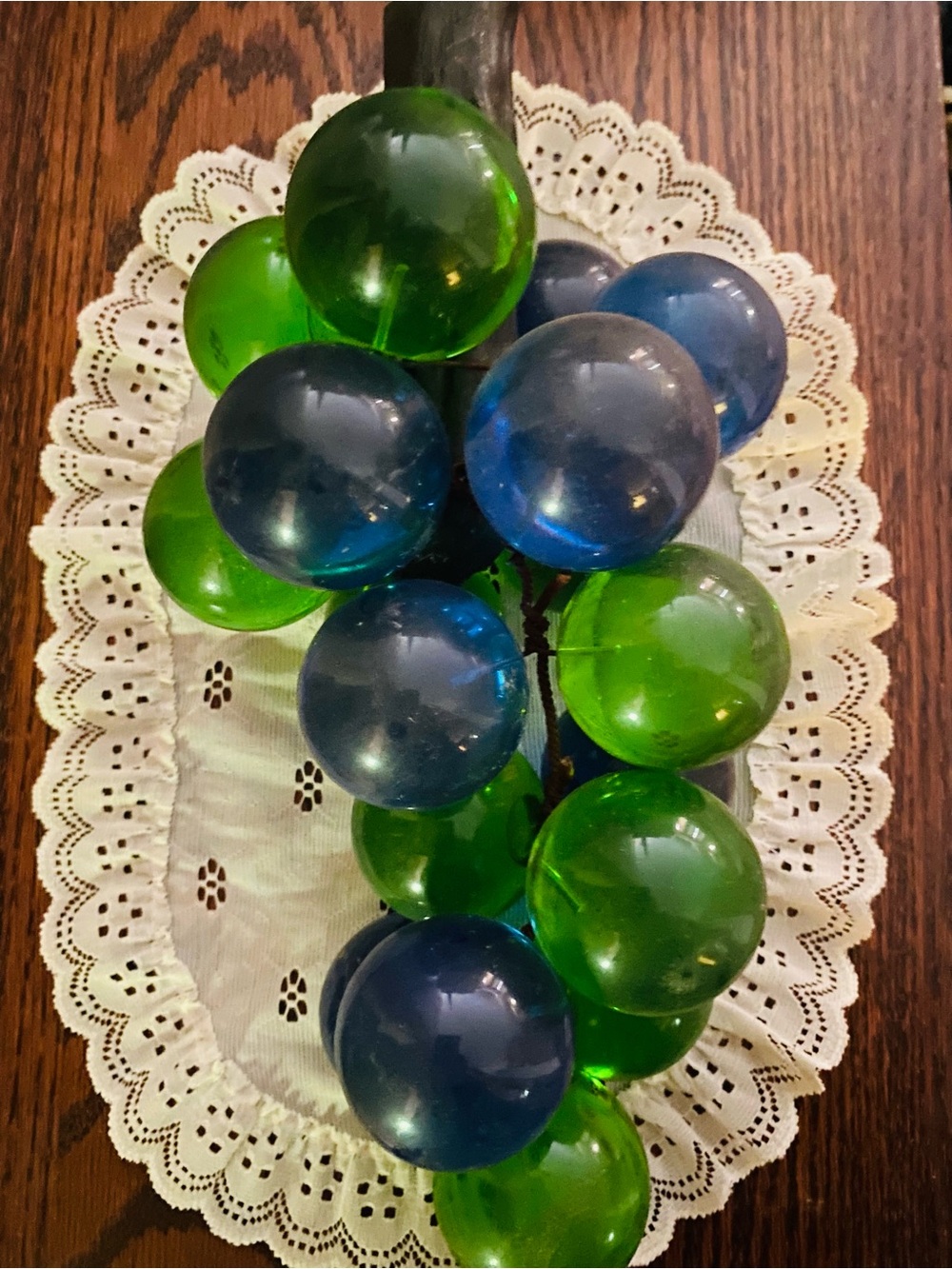 Vintage Large MCM Lucite Grapes, great condition